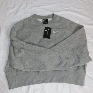 NWT Nike Loose Fit Fleece Crew Sweatshirt